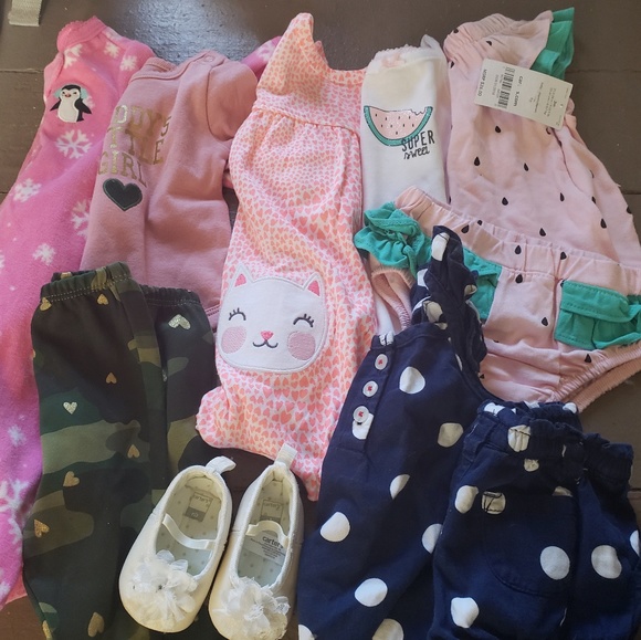 Carter's Other - Baby Girls Clothes Lot Bundle of 16 Items
